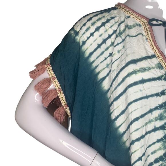 South Moon Under NWOT Top Boho Embroidered Tie Dye Green White Box Cut Size S - Picture 4 of 13